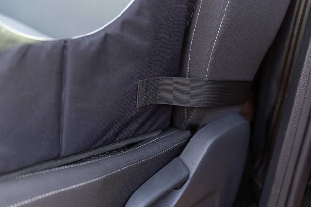 Bilsäte Dubbelt - svart/grå