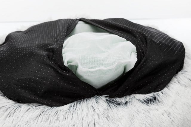 Harvey Hundbädd - Vit/Svart