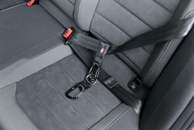 Universalfäste till bilsele 30 cm/38 mm - Svart