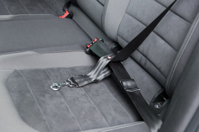 Universalfäste till bilsele 27 cm/45 mm - Svart