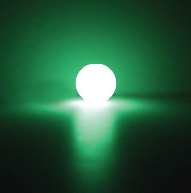 Chuckit Max Glow Launcher Självlysande Bollkastare Med Boll